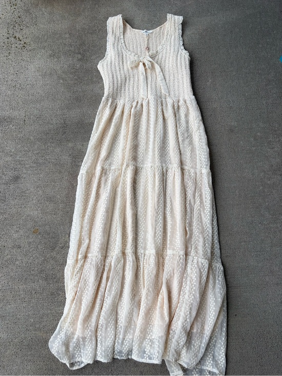 Heartloom Dresses & Skirts - Heartloom textured cream maxi dress floral coquette boho smocked bodice NWT